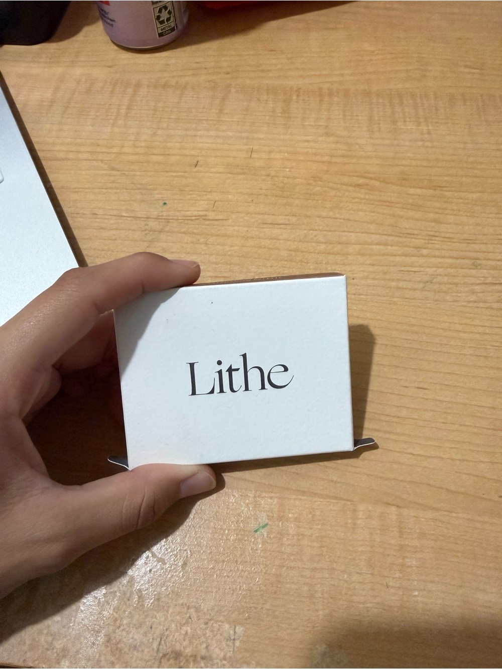 Lithe eye shadow